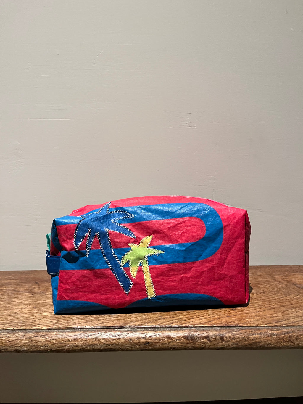 Pink No.1 Medium Zip