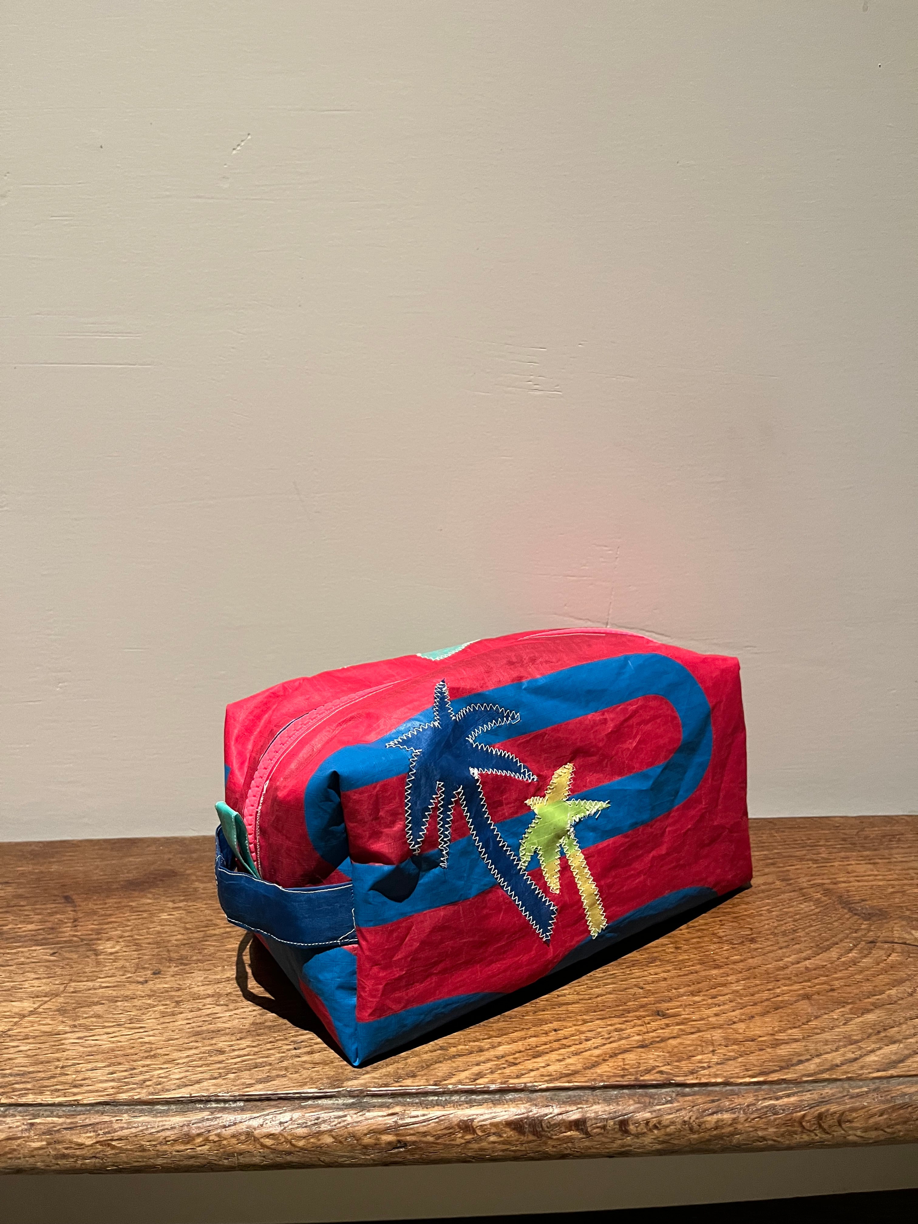 Pink No.1 Medium Zip