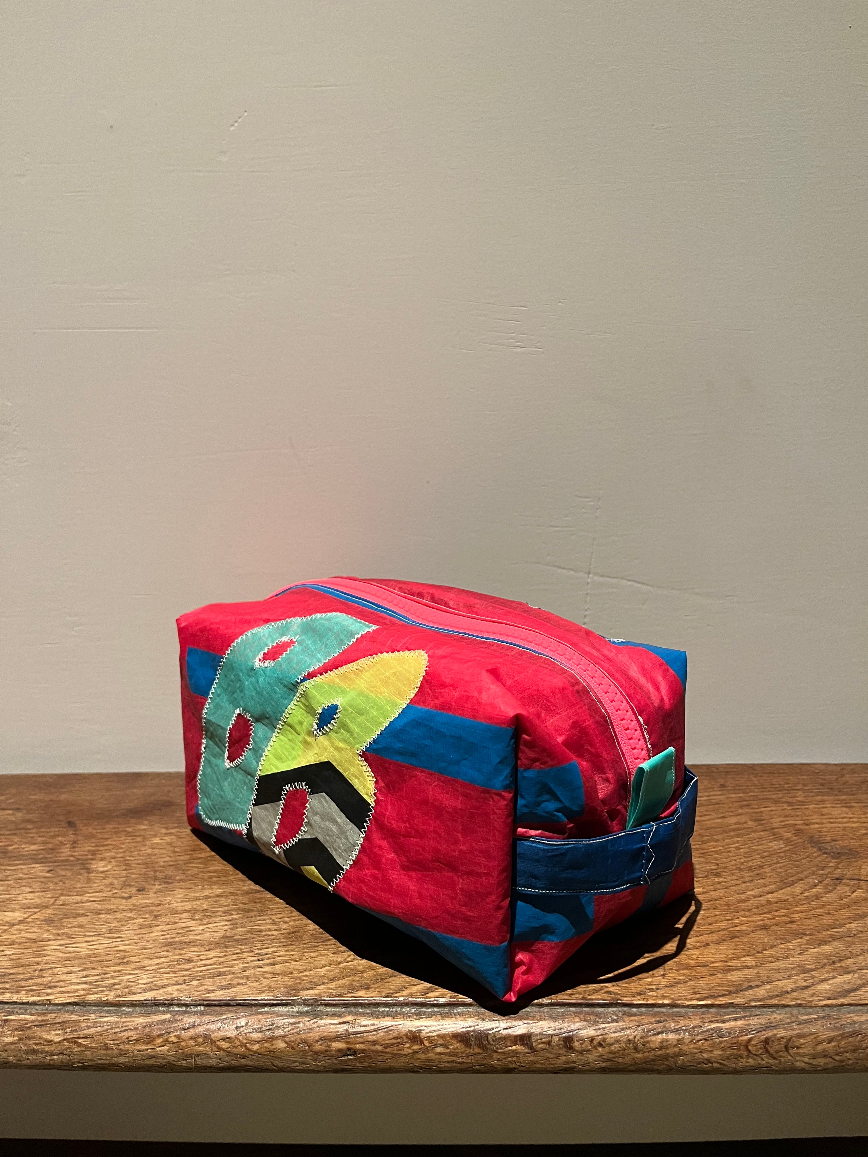 Pink No.1 Medium Zip