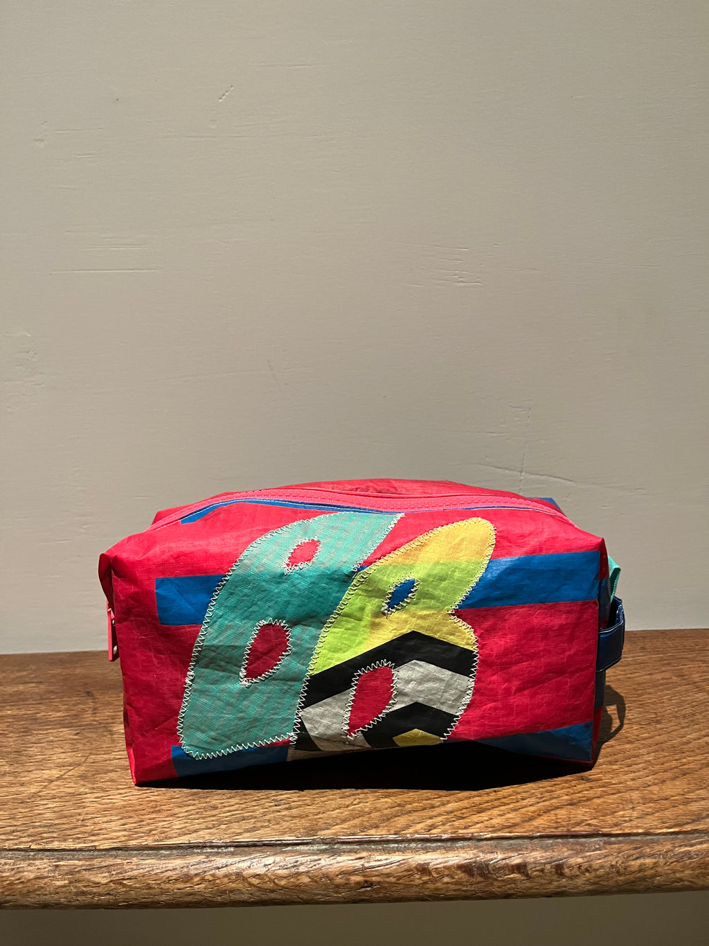 Pink No.1 Medium Zip