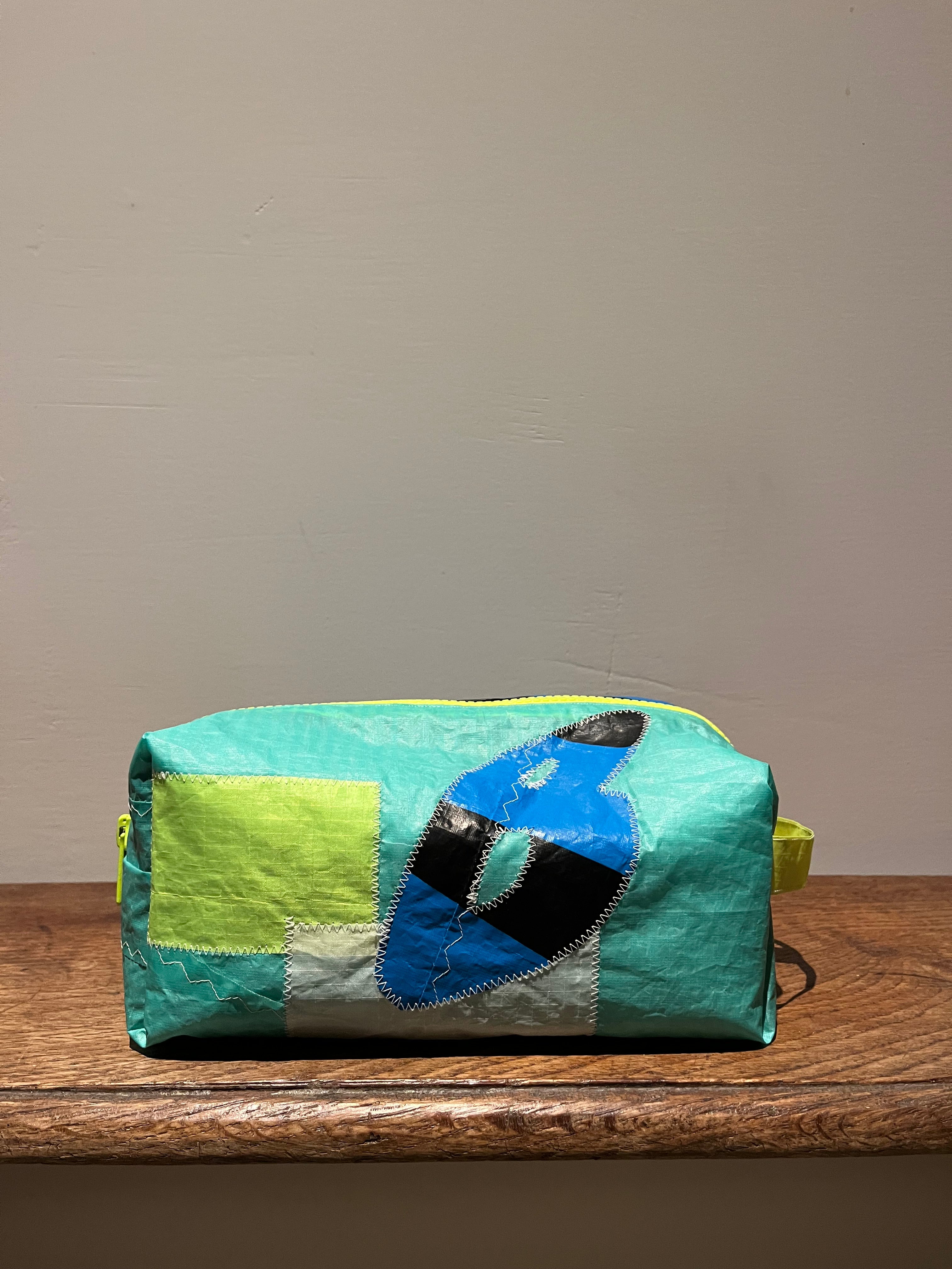 Blue No.1 Medium Zip