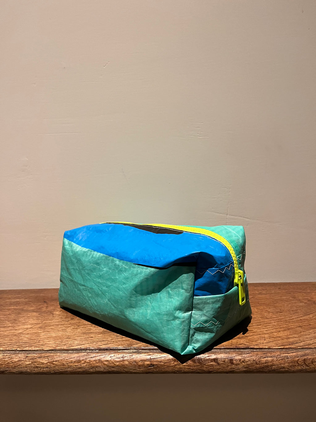 Blue No.1 Medium Zip