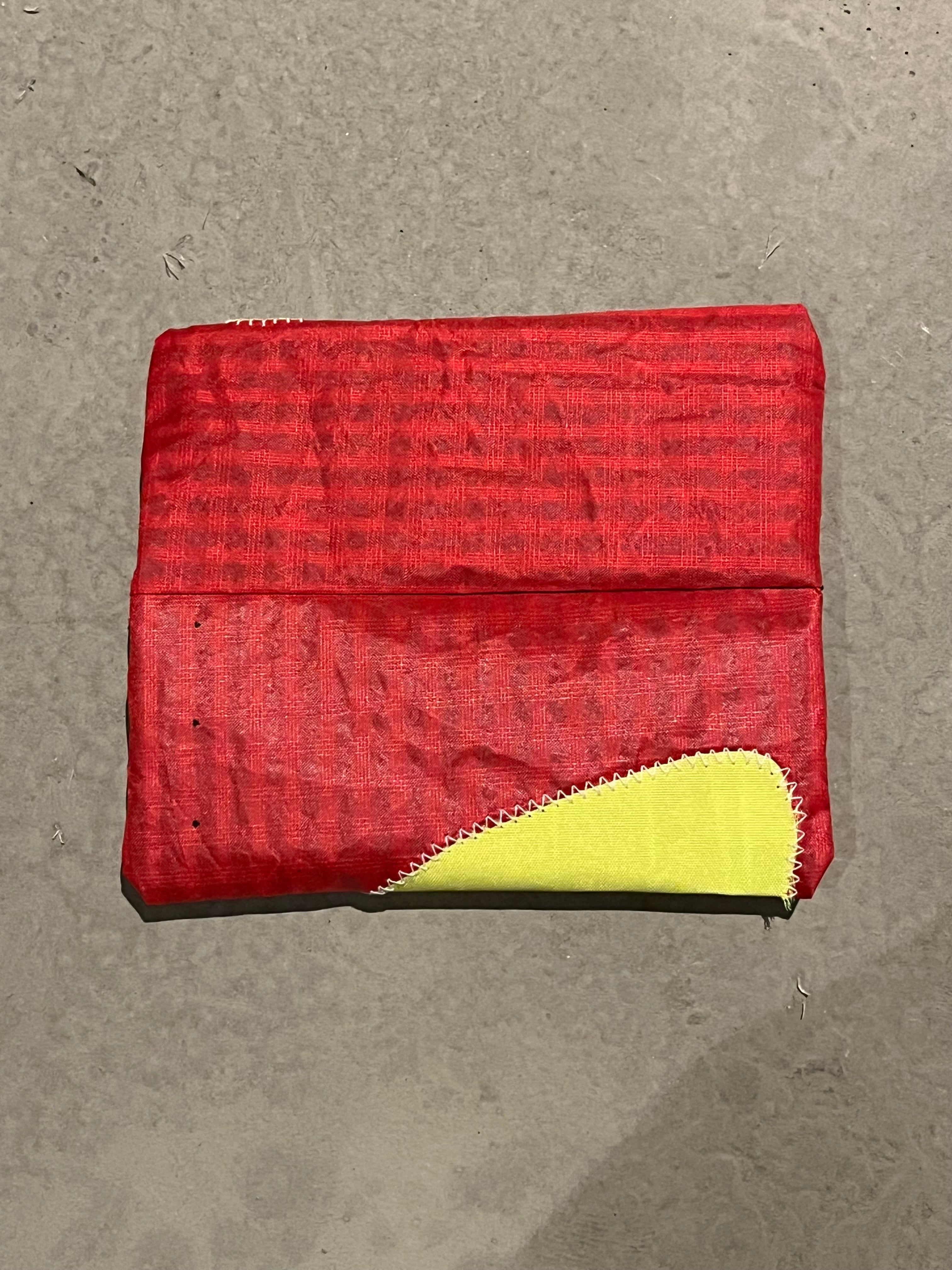 Red Coin Zip