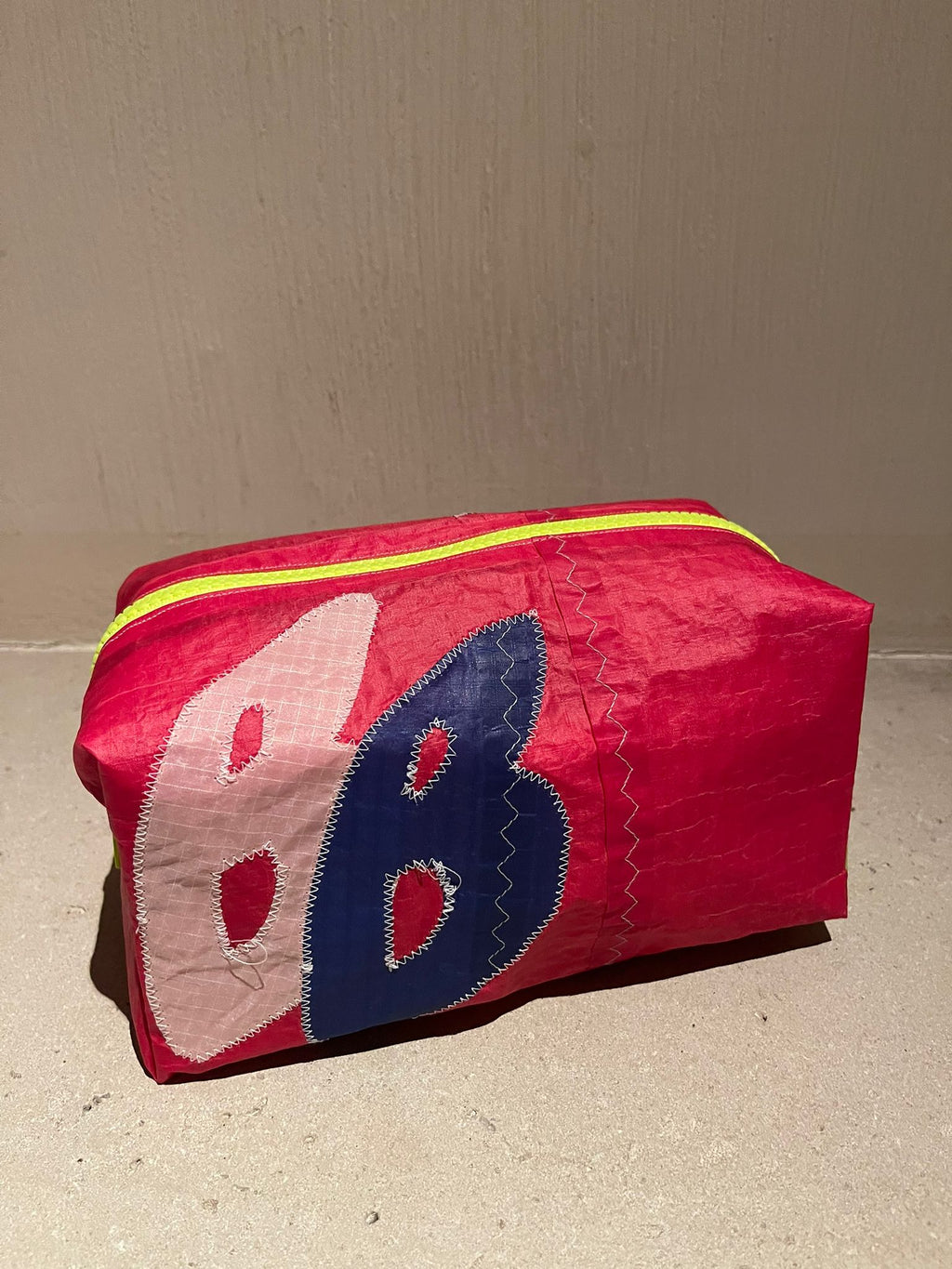 Pink No.3 Medium Zip